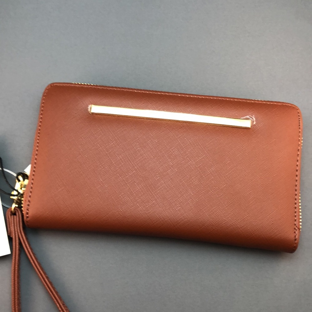 Steve Madden Bzippy wristlet cognac crosshatch - Picture 10 of 11